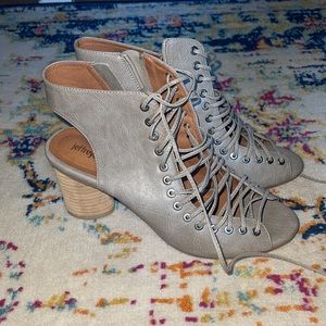 Jeffrey Campbell Covets Sandal